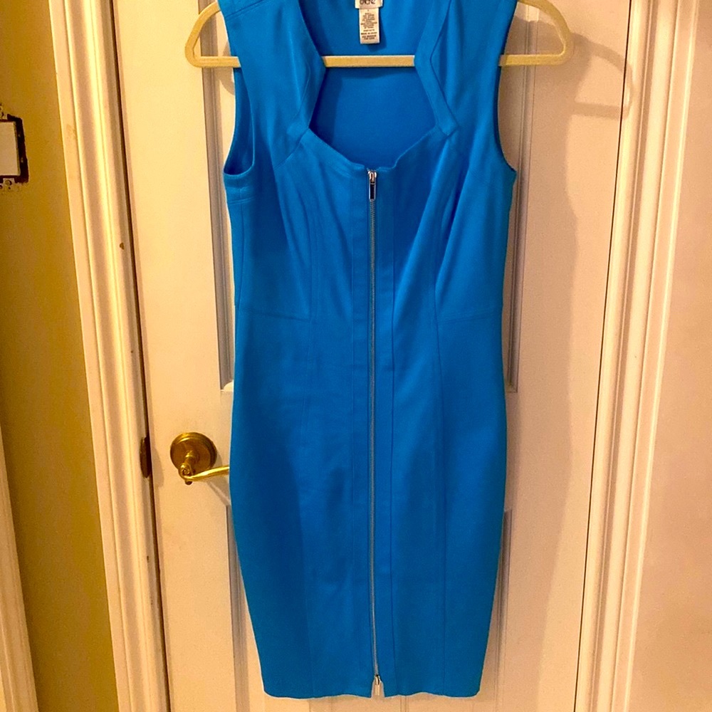 Cache Dress - Picture 1 of 12
